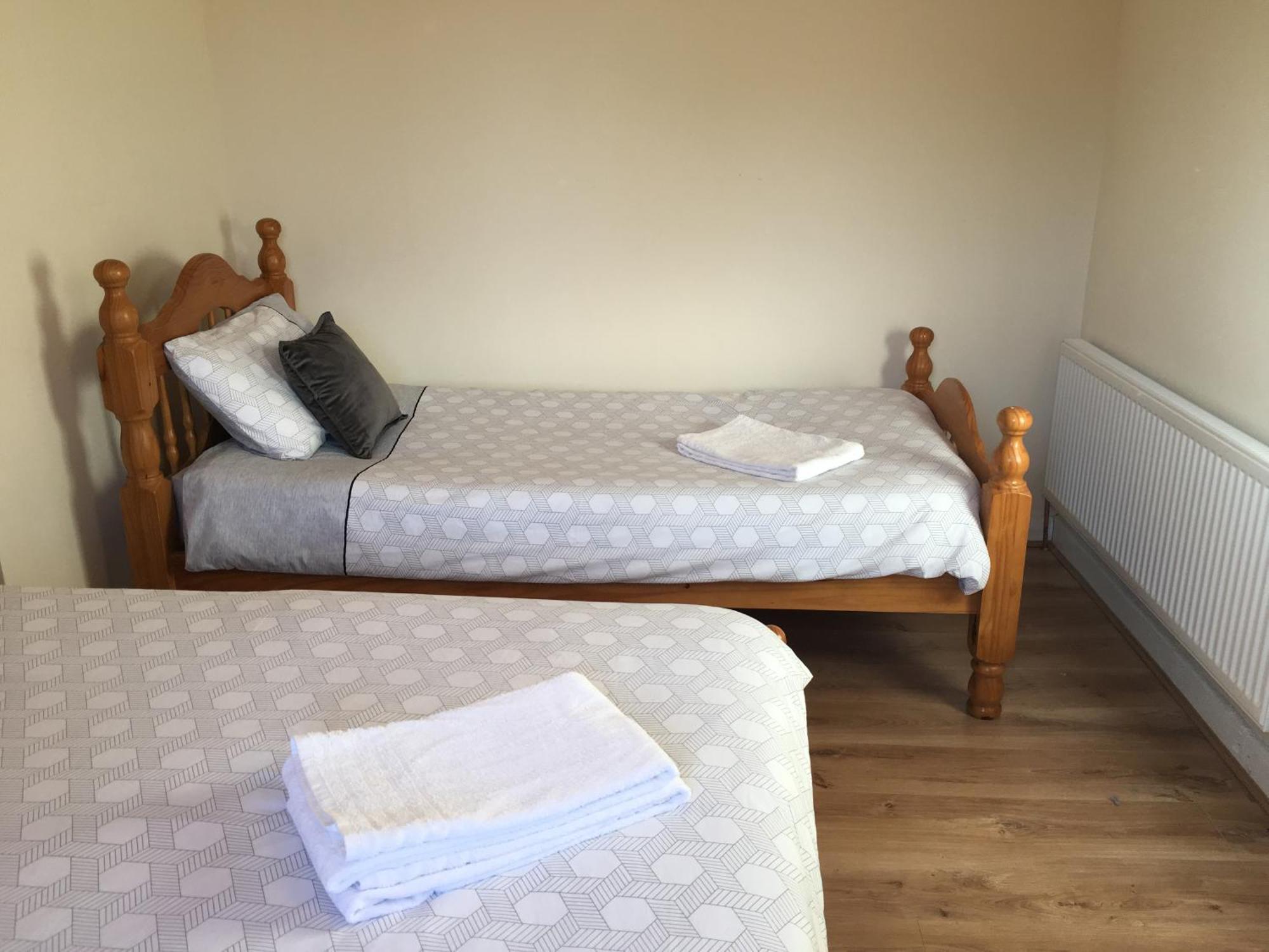Private Double Rooms & Twin Rooms Rahoon Galway Esterno foto