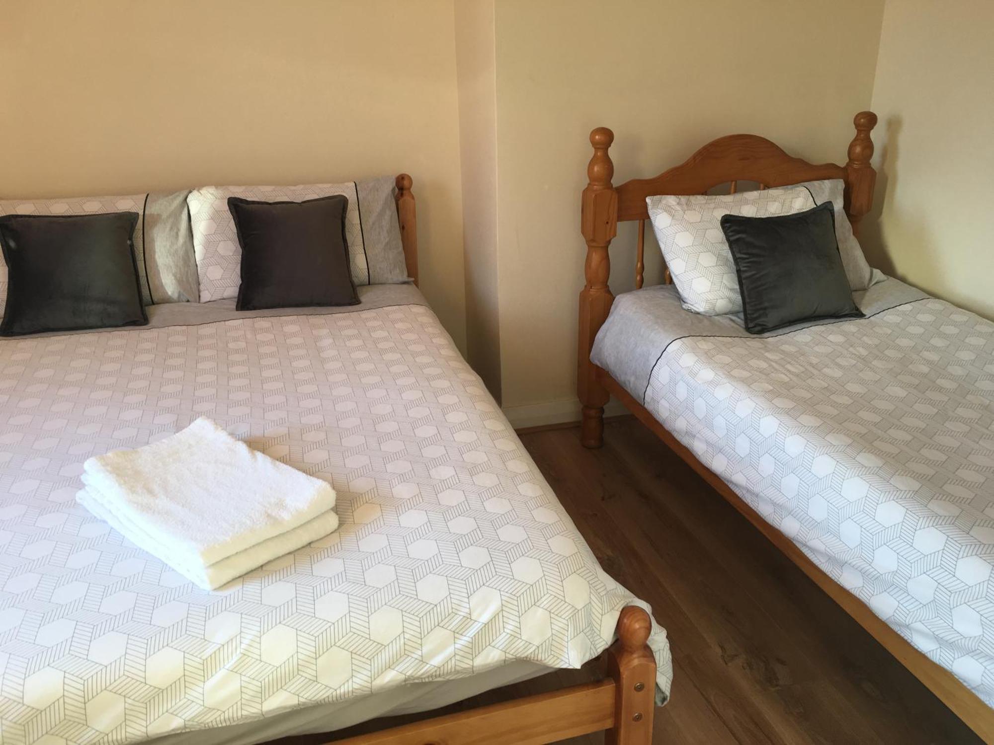 Private Double Rooms & Twin Rooms Rahoon Galway Esterno foto